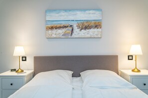 3 chambres, fer et planche à repasser, Wi-Fi gratuit, draps fournis