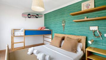 1 slaapkamer, een strijkplank/strijkijzer, gratis wifi, beddengoed