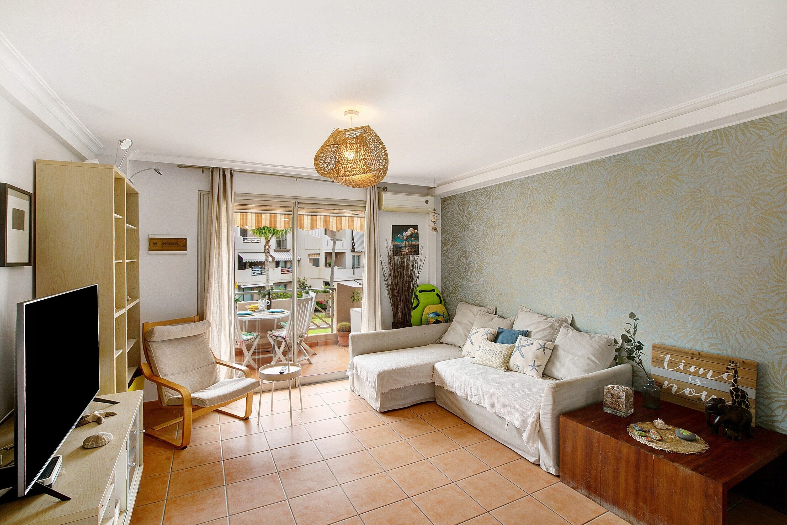 Televisión y estéreo 