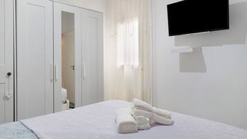 2 chambres, fer et planche Ă repasser, Wi-Fi gratuit, draps fournis