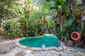 Pool - Vacation Home "Apartamento Cortijo Rural Las Aves" with Mountain View & Shared Pool (Los Ángeles)