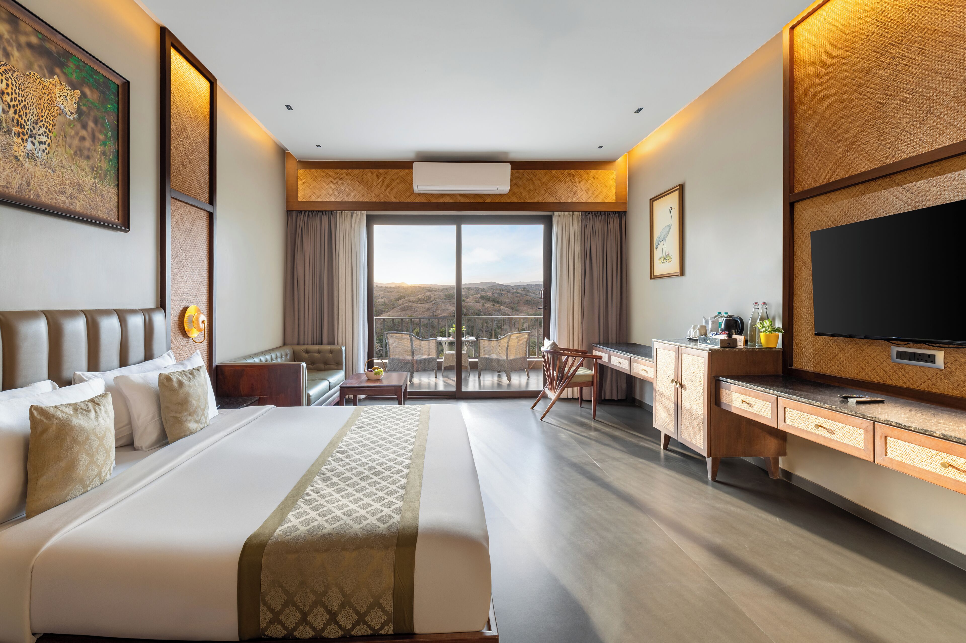 Minibar, caja de seguridad en la habitación y sistema de insonorización 