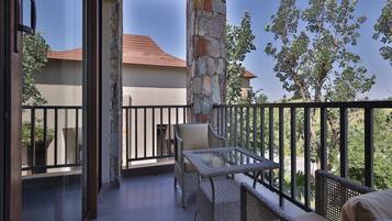 Aravali Cottage with Pvt Sit Out | Balcony