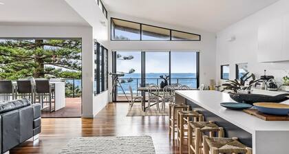 'Rockpool' - Amazing Ocean Views w/ Direct Beach Access