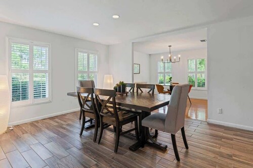 Sunny Soak Spot | Team Joseph Ellen