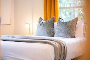 3 chambres, fer et planche à repasser, Wi-Fi gratuit, draps fournis