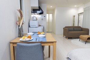 RT101 - FL Residence Takadanobaba (Tokyo)