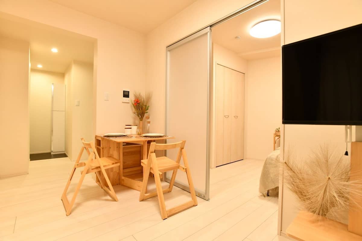 Chambre, non-fumeur (Type C) | 1 chambre, bureau, rideaux d’obscurcissement, système d’insonorisation