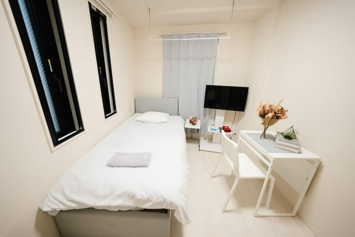 1 chambre, bureau, rideaux d’obscurcissement, système d’insonorisation