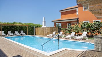 Seasonal outdoor pool