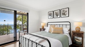 2 soverom, strykejern/-brett, wi-fi og sengetøy