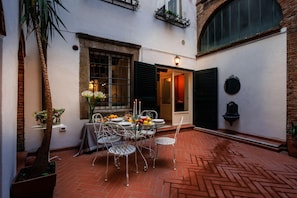House - Casa Al Dipinto in Lucca (Lucca)