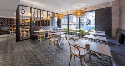 Best Location Downtown Perth