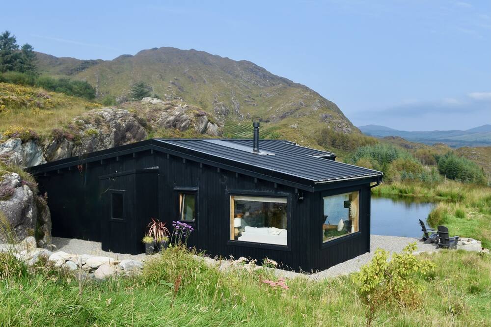 The Hidden Haven at Derry Duff - An Exquisite Farm Stay in Stunning West Cork