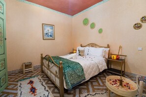 Basic Double Room | Egyptian cotton sheets, premium bedding, down duvets - Riad Nicedina  (Marrakech)