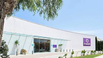 Entrada al alojamiento