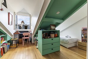 4 bedrooms, WiFi, bed sheets - Montparnasse Medley, by Veeve (Paris)