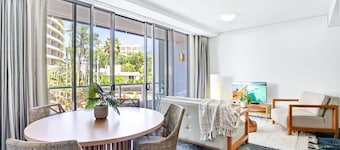 219 Harbour Lights| Waterfront Escape in Cairns | Pool + Balcony