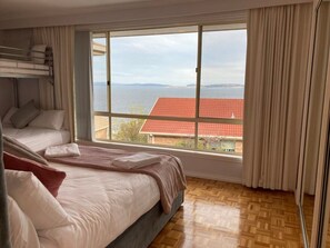 3 bedrooms, desk, iron/ironing board, travel cot