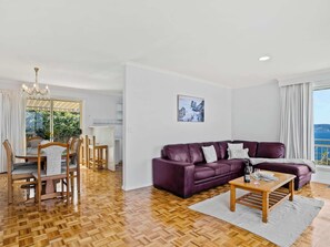 TV, DVD player, offices