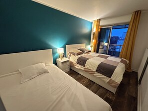 2 soverom, skrivebord, strykejern/-brett og wi-fi (inkludert)