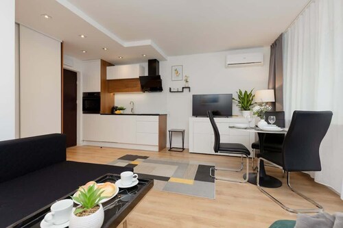 Air-conditioned Studio with a Balcony | Close to Pola Mokotowskie