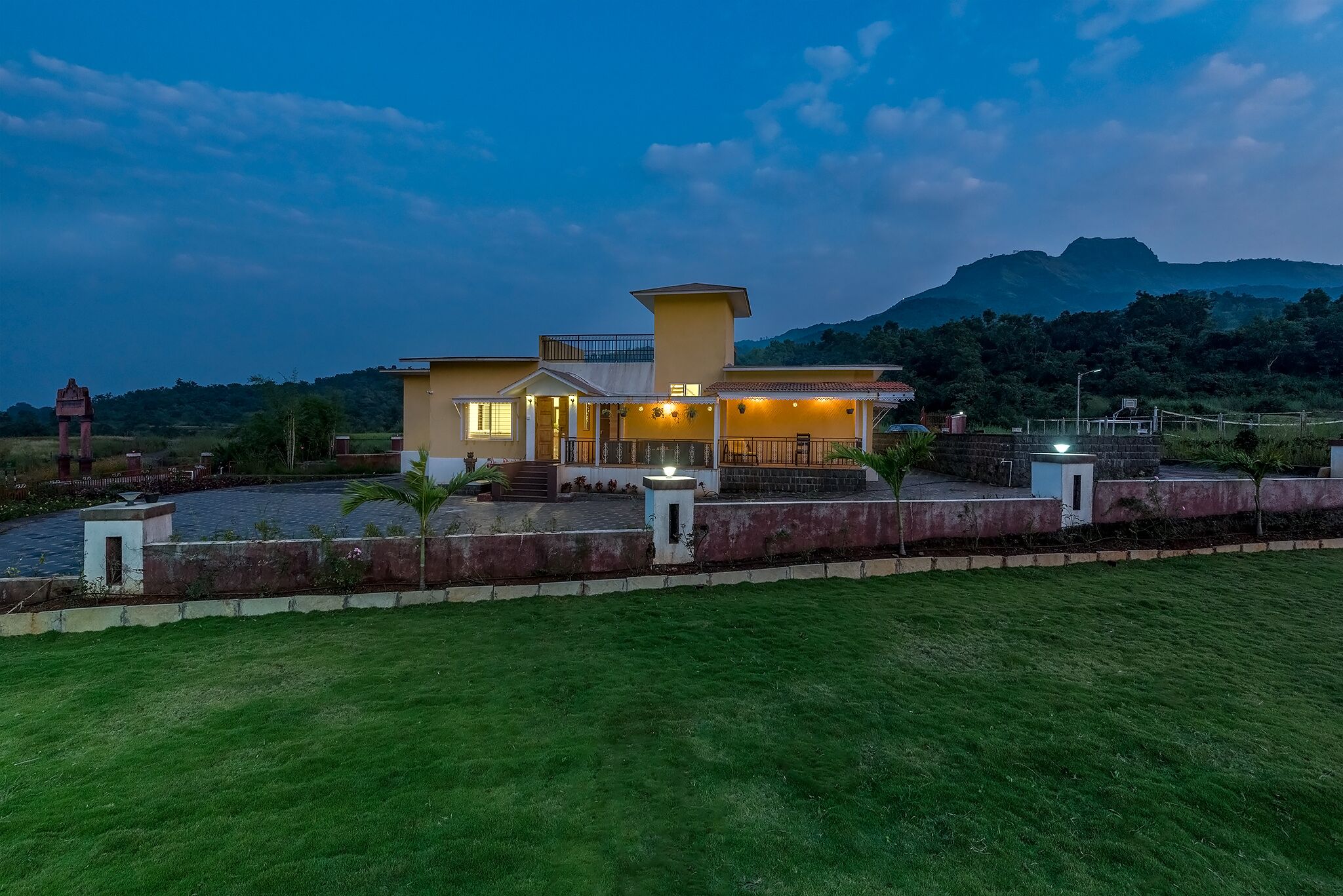 Front of property - evening/night