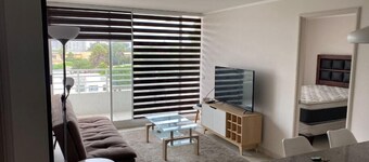 Departamento con Amplio Balcón a Metros de la Playa
