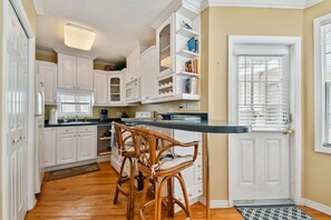 Fridge, microwave, oven, stovetop - Clearwater Beach Cottages 15 A & B Combo Steps to Beach | Beach Gear Included! (Beachside Cottages)