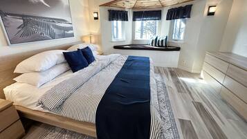 2 bedrooms, travel crib, WiFi, bed sheets