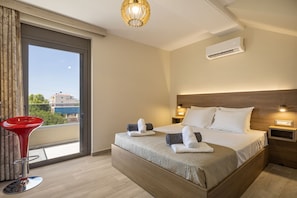 6 Schlafzimmer, Zimmersafe, Bügeleisen/Bügelbrett, Reisekinderbett
