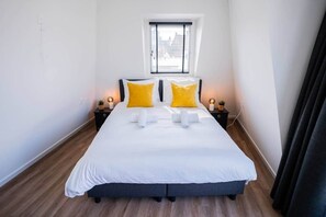 1 bedroom, iron/ironing board, WiFi, bed sheets - Exclusive 70m² Apartment with Terrace (WE-39-E) (Tiel)