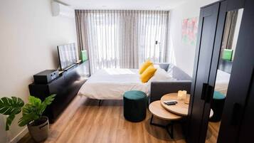 1 bedroom, iron/ironing board, WiFi, bed sheets