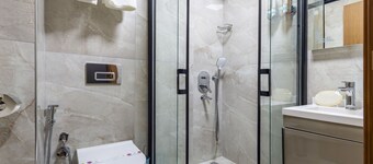 Dem Premium Hotel - Round Trip Airport Service - Istanbul International Airport