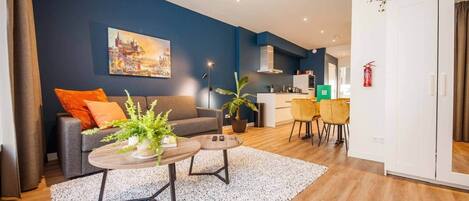 Tv, stereoanlæg, kontorer