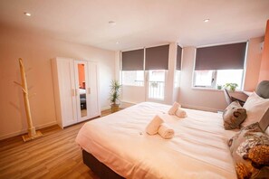 1 chambre, bureau, fer et planche à repasser, Wi-Fi