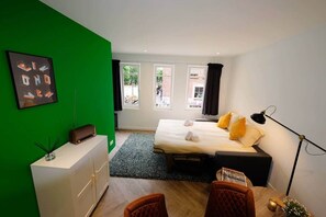 Bügeleisen/Bügelbrett, WLAN, Bettwäsche