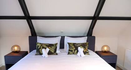 Fantastic 90m2 Two-Bedroom Apartment (WA-7-B)