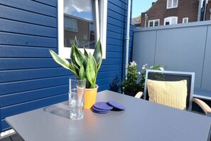 Outdoor dining - Beautiful 60m² Apartment with Terrace (WA-7-A) (Tiel)