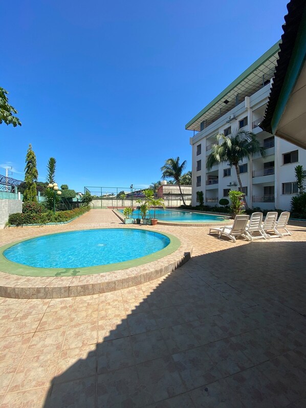 Exterior - Les logis de NONGO (Conakry)