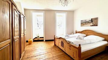 1 Schlafzimmer, Reisekinderbett, kostenloses WLAN, Bettwäsche