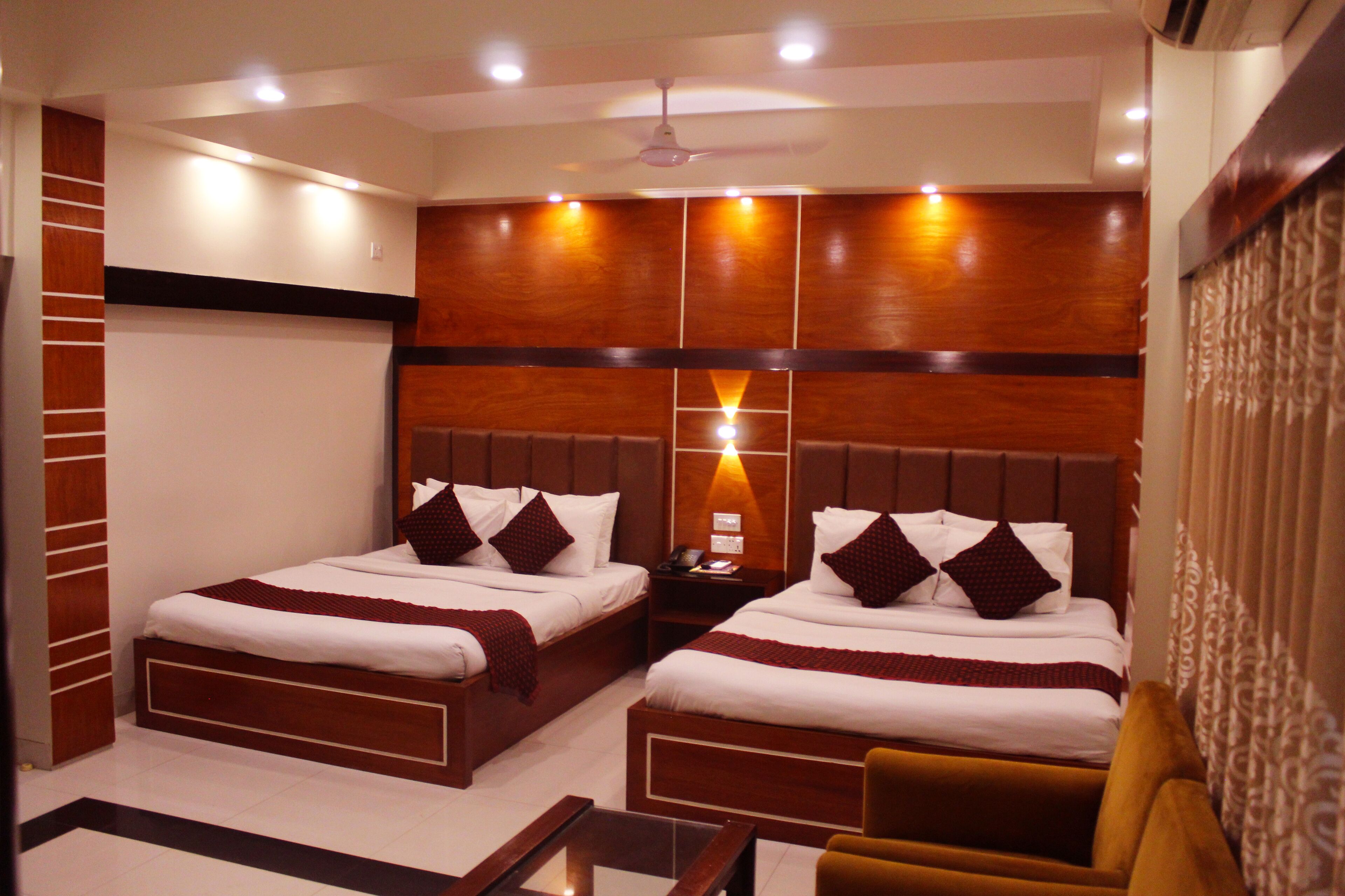 Executive Double or Twin Room | Desk, soundproofing, free WiFi, bed sheets