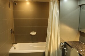 Bathroom - Hiltown Hotel (Sylhet)