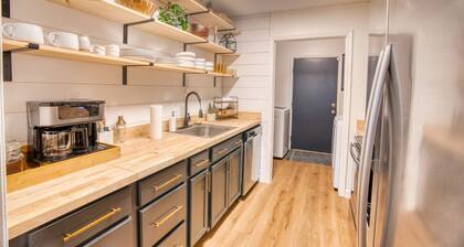 Travel for work - Stylish 3 BDR - Southern Georgia