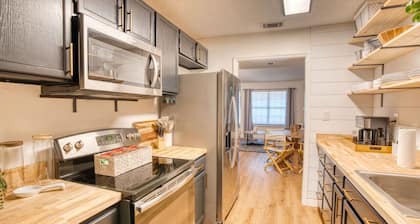 Travel for work - Stylish 3 BDR - Southern Georgia