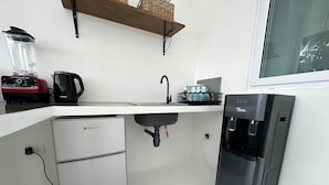 Luxury Villa, 1 King Bed, Ocean View | Private kitchenette | Blender, freezer - Pawikan Seaview Villa (Moalboal)