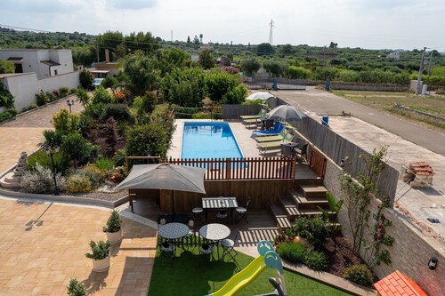 Villa with pool for 8 guests with 3 bedrooms