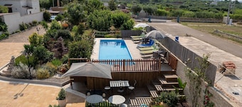 Villa with pool for 8 guests with 3 bedrooms