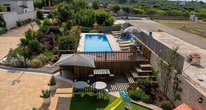 Villa with pool for 8 guests with 3 bedrooms