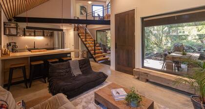 White Bear Cottage-Chesterman, OD shower, Surf, BBQ